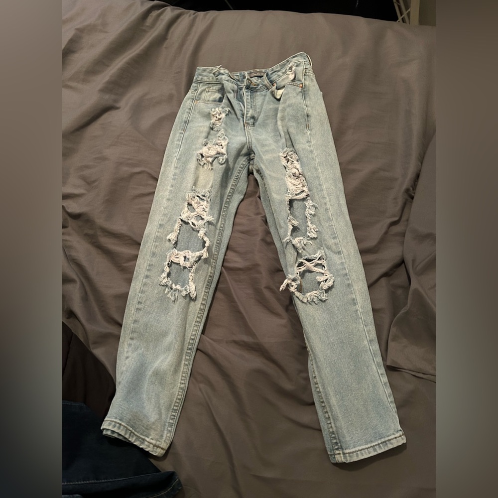 Light blue boyfriend jeans with rips, Size 5!
